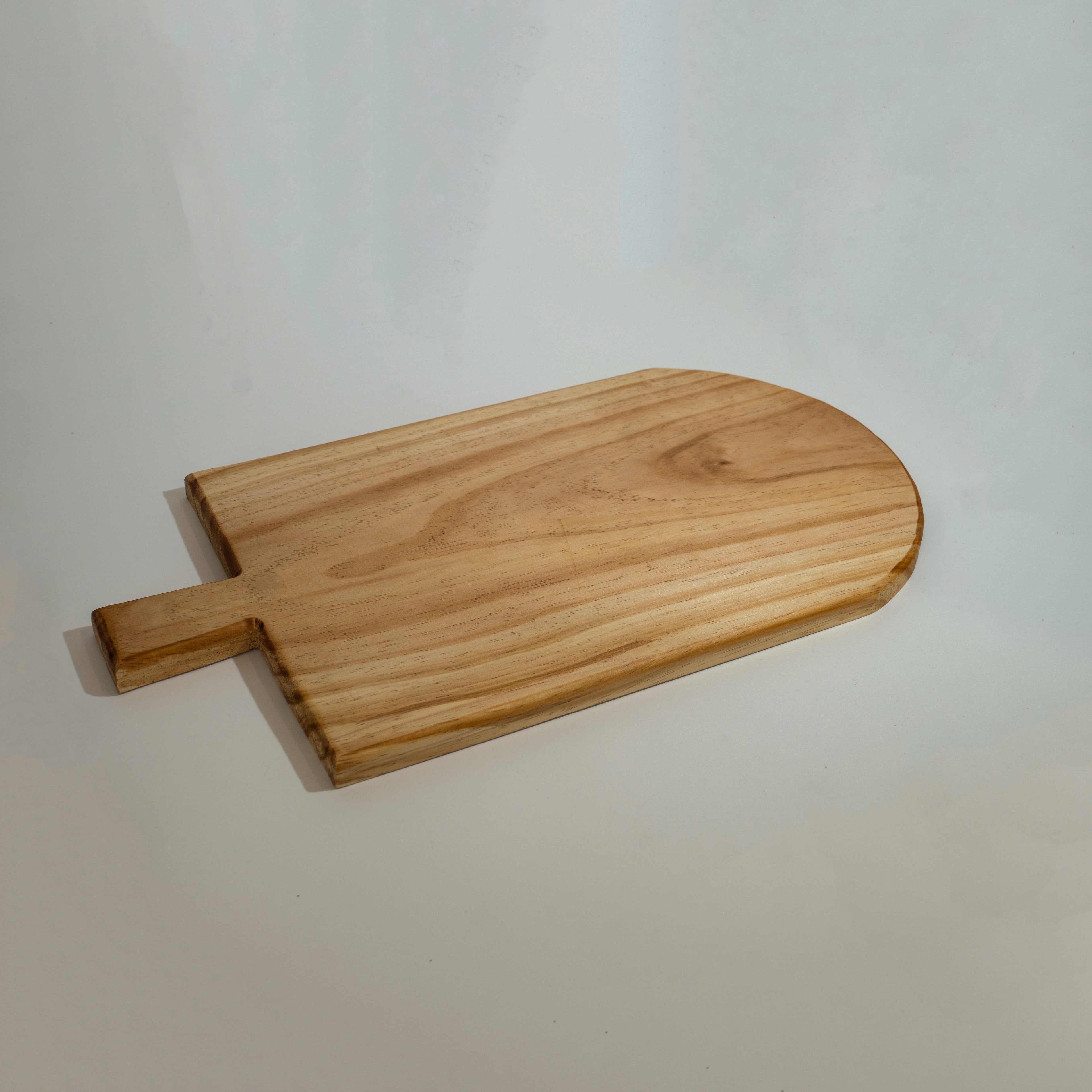 Large Chef’s Handle Board – 545mm x 290mm | Premium Timber Serving & Chopping Board