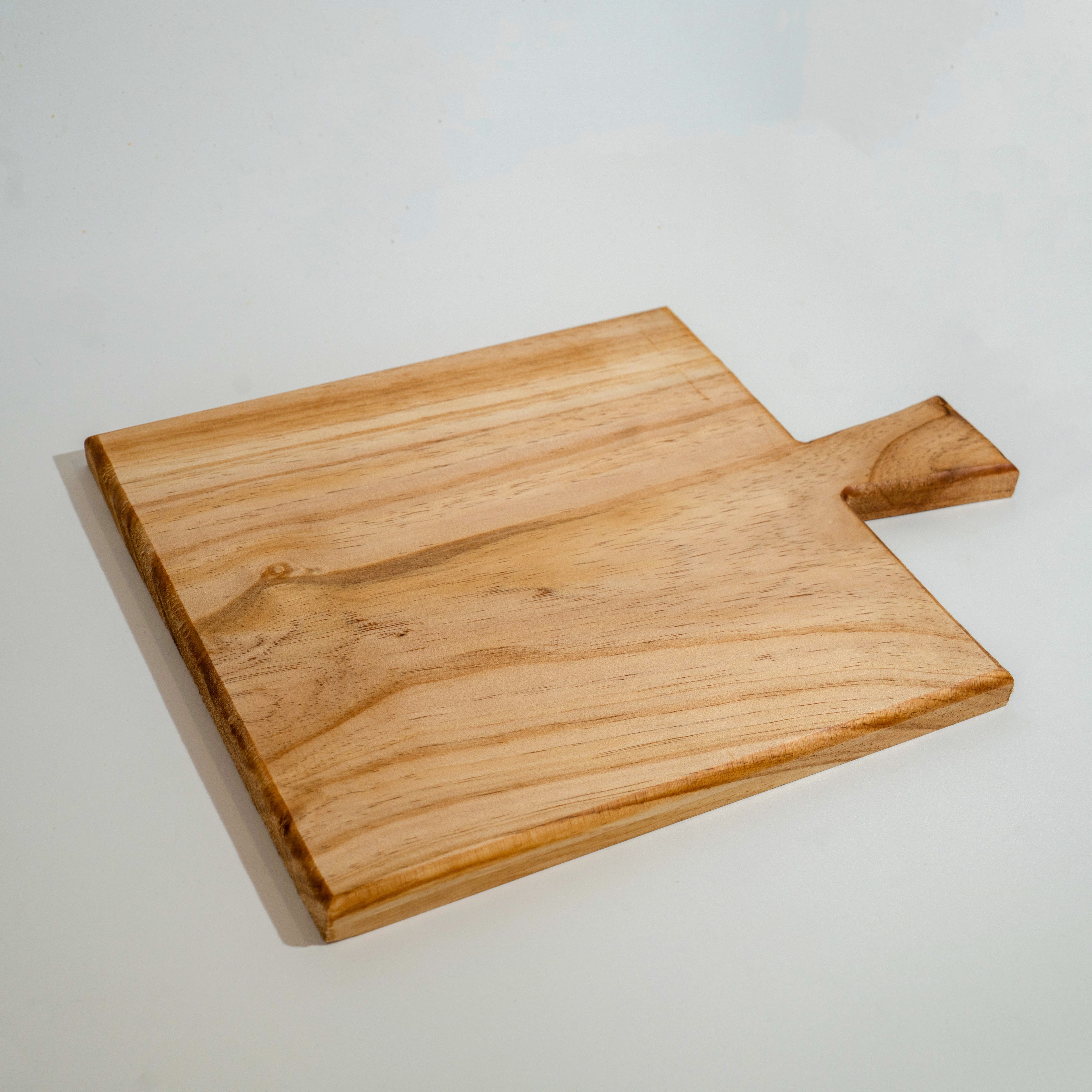 Small Chef’s Handle Board – 390mm x 290mm | Premium Timber Chopping & Serving Board